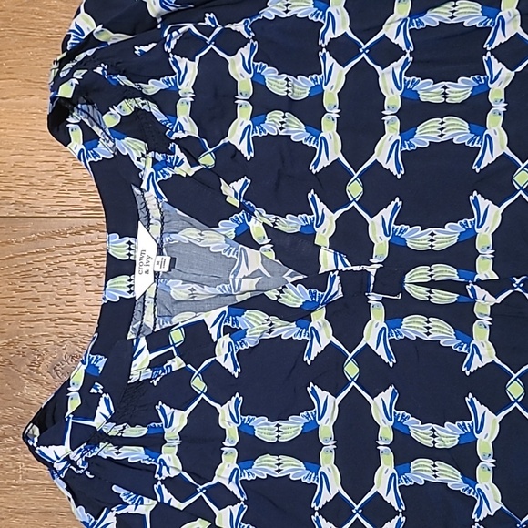 CROWN & IVY Tropical Parrot Blouse Medium - Picture 3 of 11